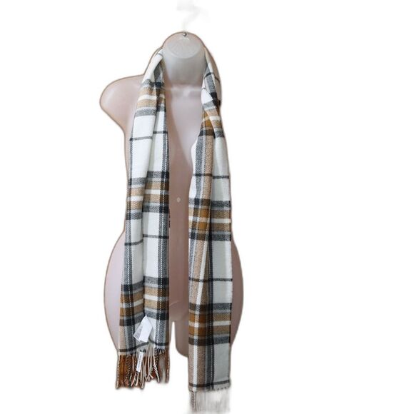 Old Navy Black and White Plaid Scarf 13x72 Acrylic Cozy Winter Accessory NWT - Picture 1 of 8